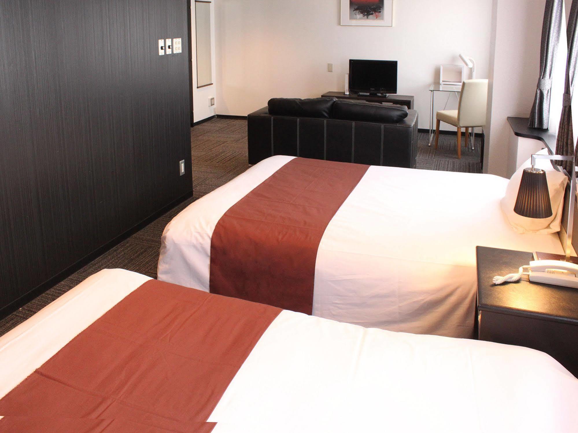 Hotel Livemax Budget Iyo Mishima Shikokuchuo Ngoại thất bức ảnh